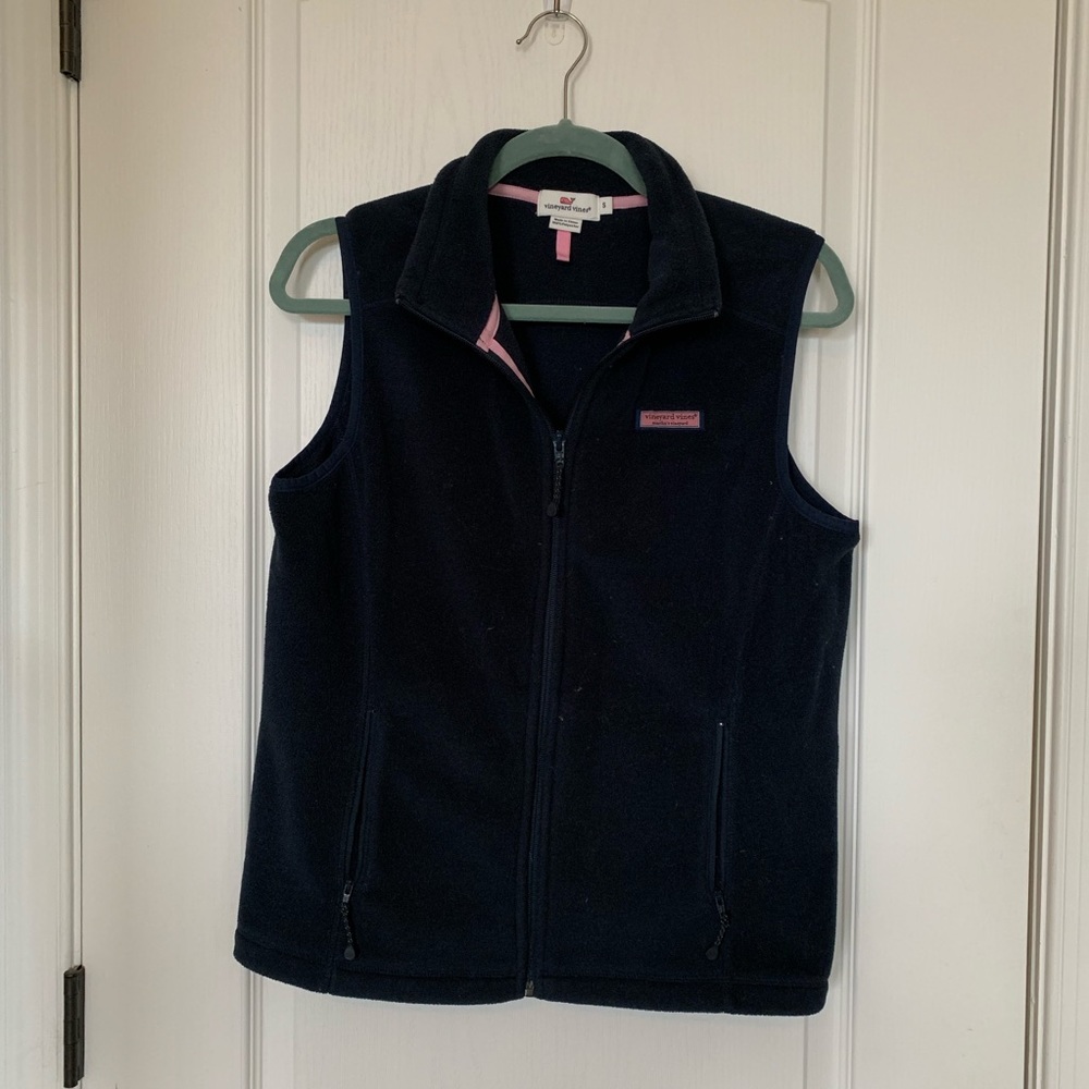 Vineyard Vines Fleece Vest - Picture 1 of 3